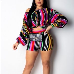 β¨NEW Off shoulder strip shorts set